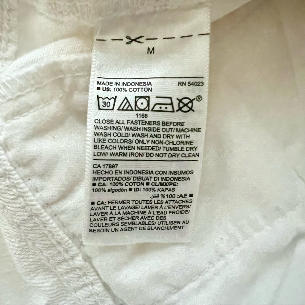 Old Navy White Distressed Button Up Denim Jean Jacket Women’s Size M - Picture 7 of 8